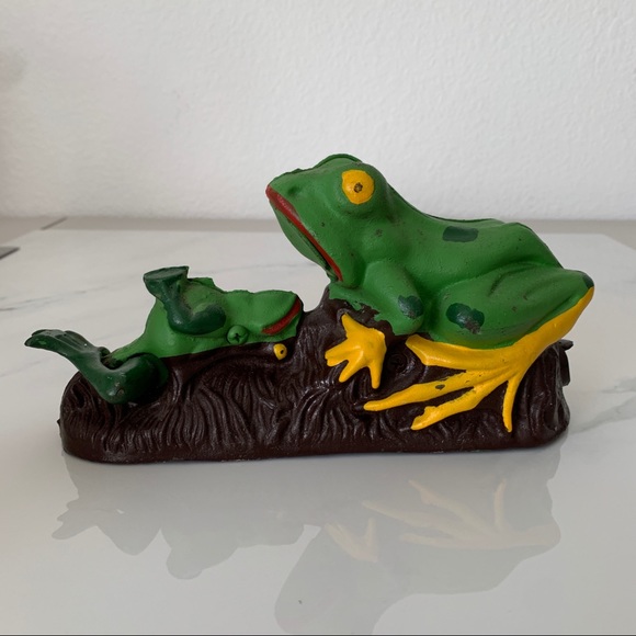 Vintage Cast-Iron Mechanical Frogs Coin Bank